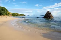 Tadrai Island Resort - Bãi biển