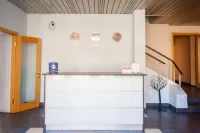 Hotel Kert Free Parking