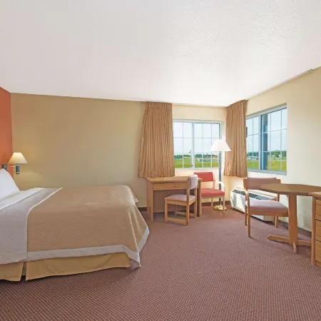 Days Inn by Wyndham Cameron
