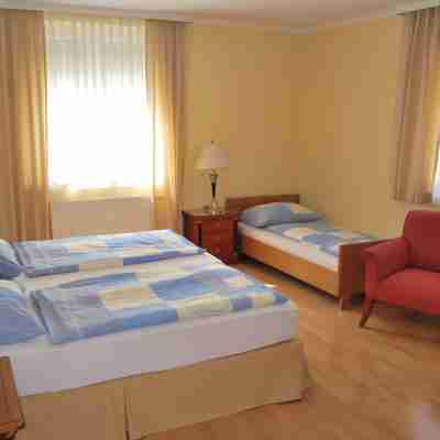 Hotel Zachs Rooms
