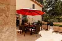 Le Domaine de L'Osage Hôtels à : Saint-Martin-d'Ardèche