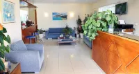 Peri's Hotel