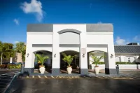 Plaza Hotel Fort Lauderdale Hotels near Kings Point Plaza