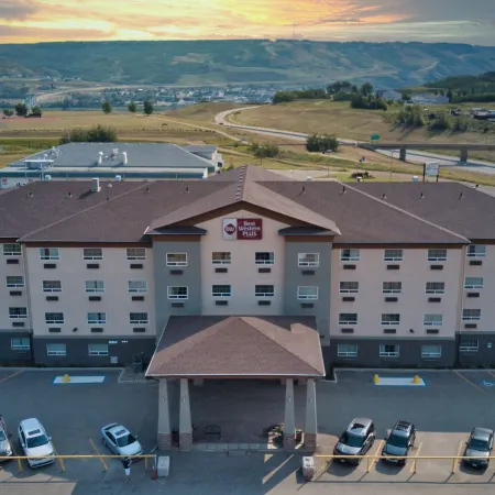 Best Western Plus Peace River Hotel  Suites