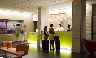 Arli Hotel Business and Wellness