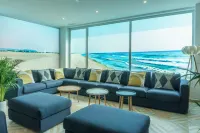 Take Surf Hostel Conil
