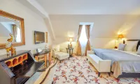 Weinromantikhotel Richtershof Hôtels à : Brauneberg