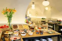 Bellevue Hotel Český Krumlov - breakfast