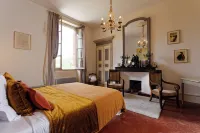 Domaine du Buc, le Château فنادق في Brens
