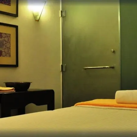 Royal Court Hotel