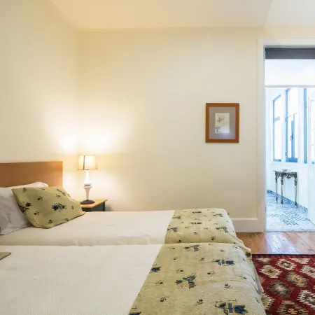 Apartamento A Francos Artist Painting 1 Hotels in Ramalde