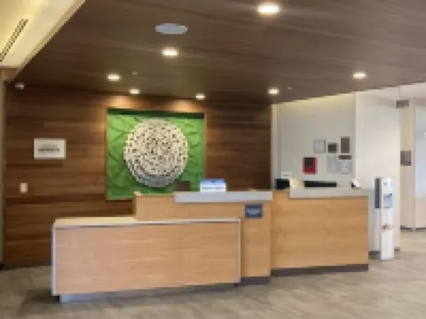 フェアフィールド イン & スイーツ バイ マリオット ローマ ロームのホテル