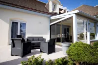 La Villa Port Winston - Face Mer B&B Hotels in Arromanches-les-Bains