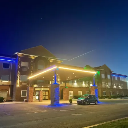 Route 66 Inn & Suites