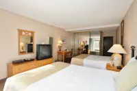 Oceanside Marina Suites - A Waterfront Hotel