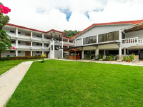 Jaco Laguna Resort & Beach Club Hoteles en Jacó