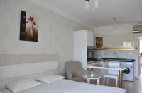 Akbuk Palace Hotel & Residence Hotels in Kapıkırı