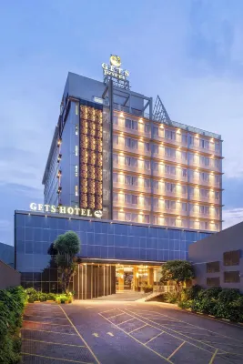 Gets Premiere Semarang Hotels in East Semarang