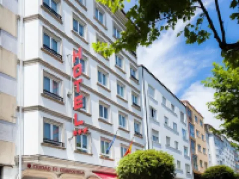 Hotel Ciudad de Compostela Hôtels à : Saint-Jacques-de-Compostelle