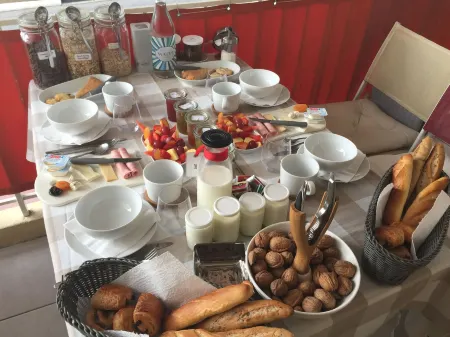 Cannes City B&B Отели рядом с достопримечательностью «Allées de la Liberté»