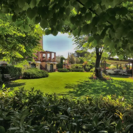 Domus Volumnia Country House