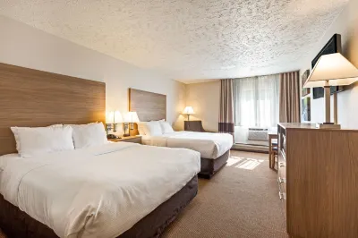 Quality Inn Petoskey-Harbor Springs Hotels in Bear Creek Township