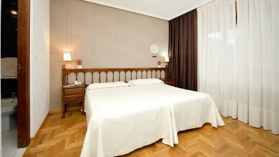 Hotel El Molinón Các khách sạn ở Limes