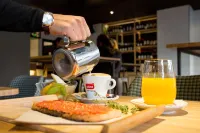 Rooms Ciencias - breakfast