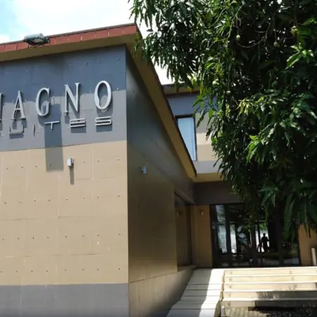 Magno Suites