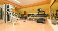 Hotel St.John Suites Adults Only - gimnasio