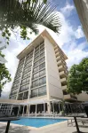Courtleigh Hotel & Suites - Pools