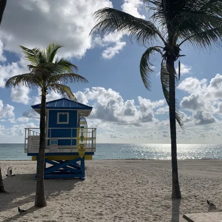 Tiana Beach Inn