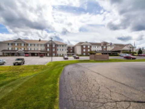 Comfort Suites Hotel and Conference Center Hotels in Holmes County