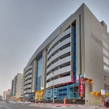 Concorde Deira Hotel (formerly Golden Tulip Deira Hotel) Отели рядом с достопримечательностью «Торговый центр City Centre Deira»