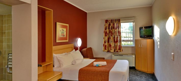 Road Lodge JNB Airport Hotels in Germiston