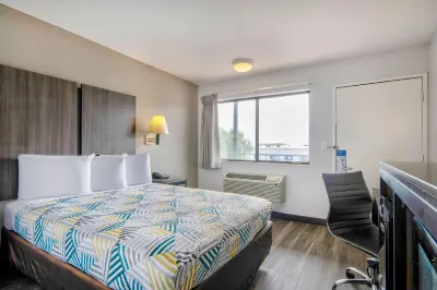 Motel 6 Jonesboro, AR Hotels near AGFC Forrest L. Wood Crowley's Ridge Nature Center