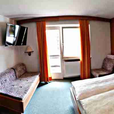 Hotel Rodes Rooms