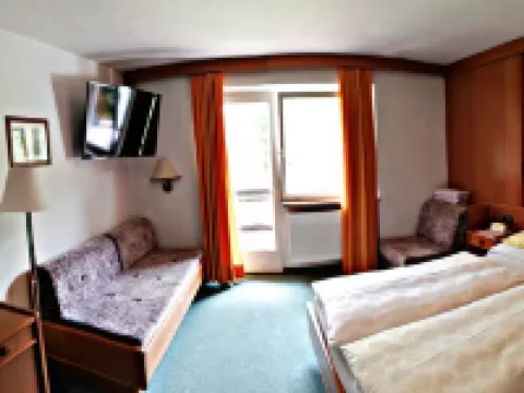 โรงแรมโรเดส โรงแรมในออร์ติเซ