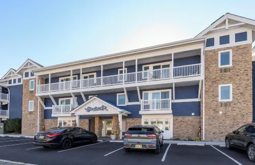 Beachcomber Resort Hotels in Avalon