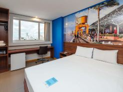 Ibis Styles Belem Hangar