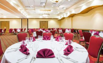 Ramada by Wyndham Jacksonville I-95 by Butler Blvd