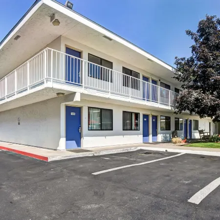 Motel 6 Medford, or