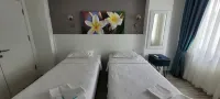 تينيس أوتل