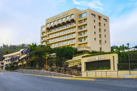 Hotel Fortin Plaza