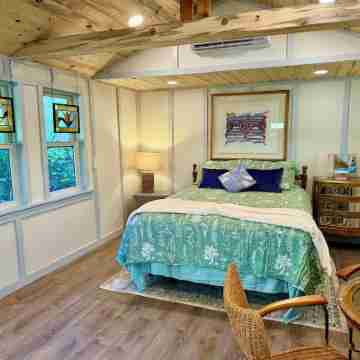 Perfect Uptown House! Walk Everywhere! Great Views! Private #3 Bed/Bath @ Casita Rooms