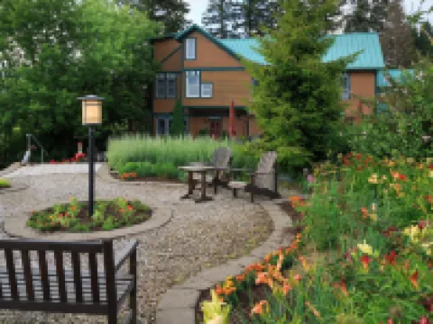 Lake Pointe Inn Hotels in Garrett County