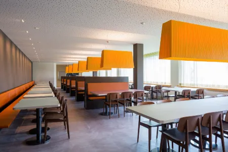 St. Moritz Youth Hostel Отели в г. Санкт-Мориц