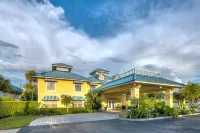 Naples Garden Inn