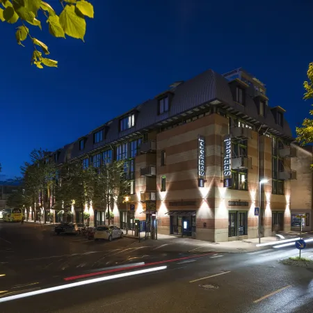 Seehotel Friedrichshafen Отели рядом с достопримечательностью «Бодензе»