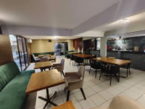 Terranova Suites Hotel a 